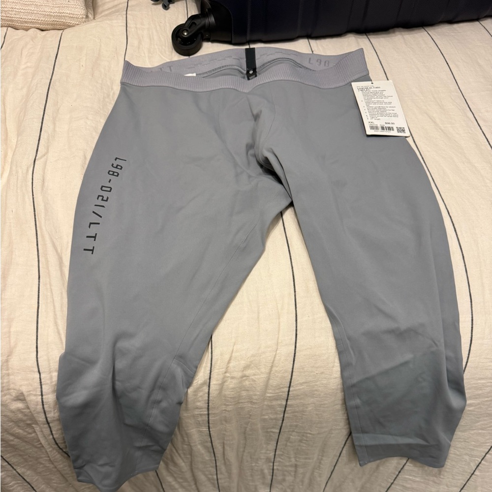 Lululemon License to Train tight 21inch